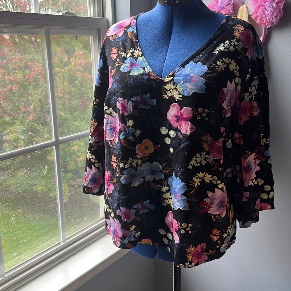 Ava & Viv Multicolor mid Sleeve V Neck Floral Bohemian Plus Size Blouse 2X